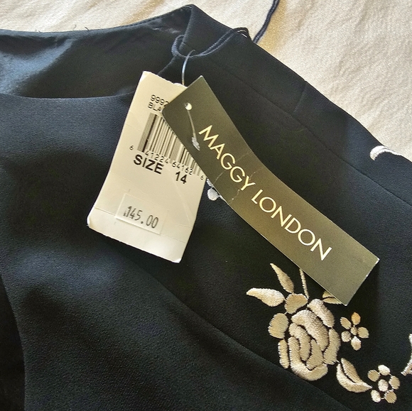 Maggi London dress branded - Picture 6 of 10